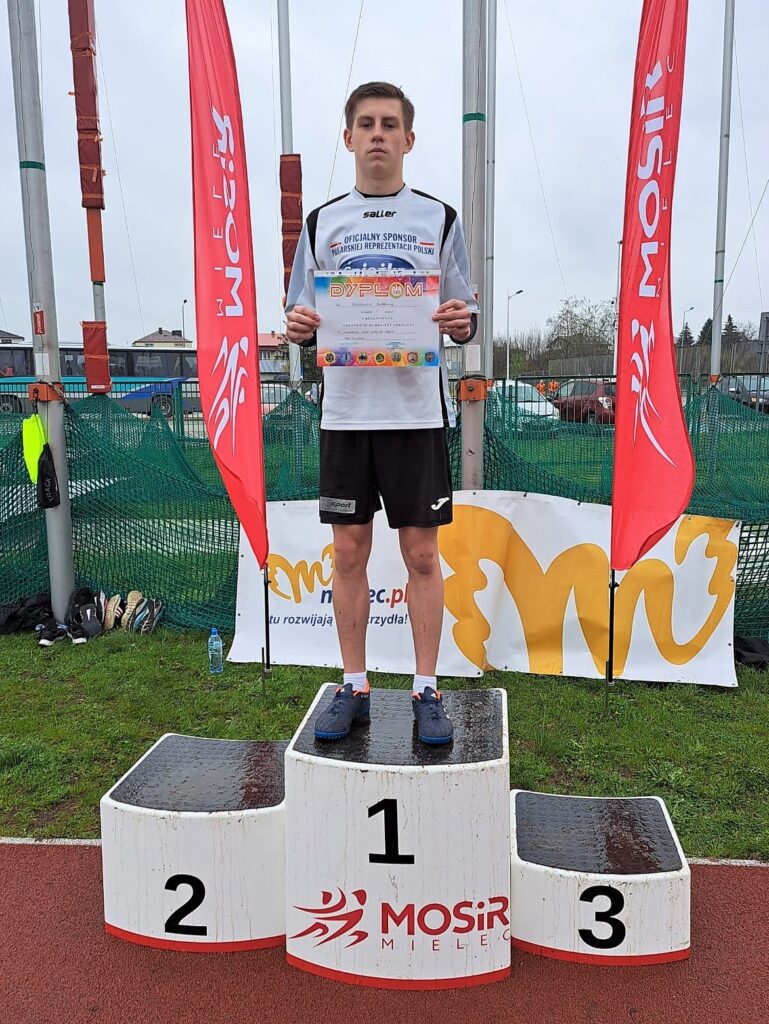 Bartłomiej Bielatowicz - złoty medalista w Rejonowych Igrzyskach Młodzieży Szkolnej