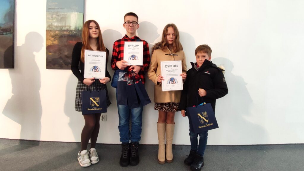 Nagrodzeni i wyróżnieni w XVIII Powiatowym Konkursie na Szopkę Bożonarodzeniową