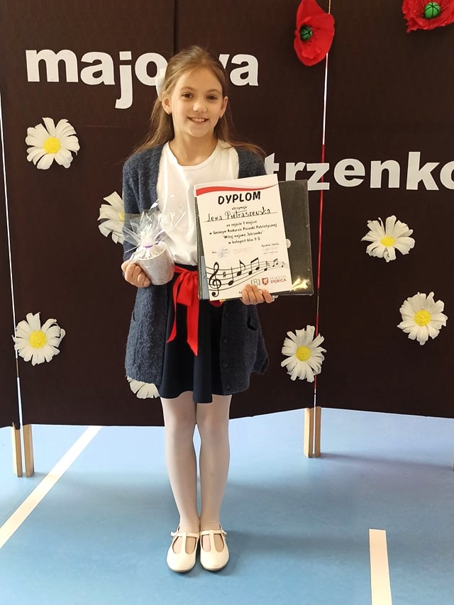 I Gminny Konkurs Piosenki Patriotycznej - Lena Pietraszewska - I miejsce
