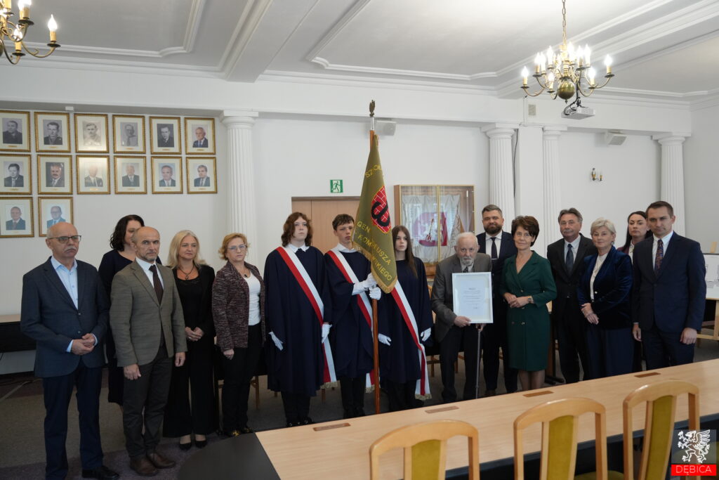 30-lecie nadania imienia Generała Tadeusza Bora-Komorowskiego PSP nr 3 w Dębicy - spotkanie w Urzędzie Miasta Dębica