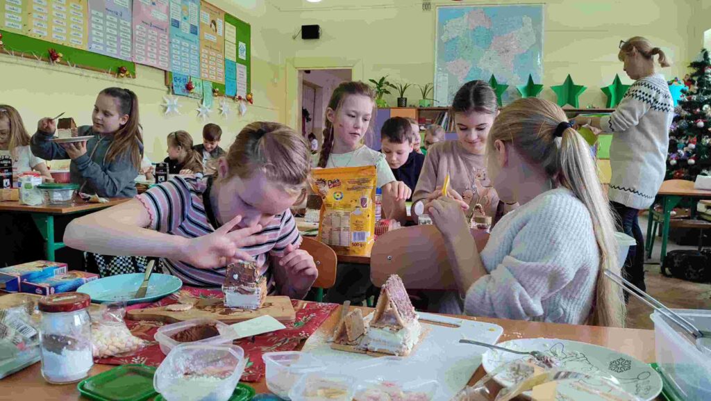 Klasa 3a - słodki Domek Baby Jagi